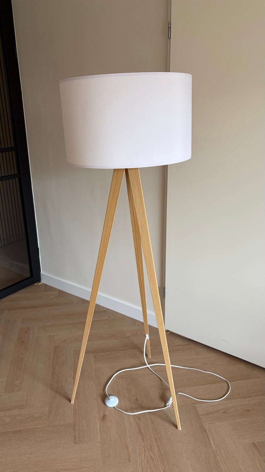 Zuiver Tripod Wood lamp, Huis en Inrichting, Ophalen, Zo goed als nieuw, Hout, 150 tot 200 cm