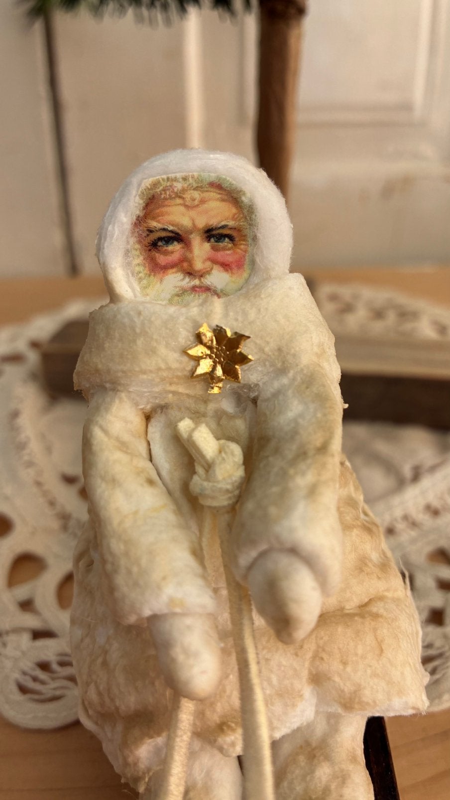Nostalgisch wattenpopje Santa op slee, Ophalen of Verzenden, Nieuw