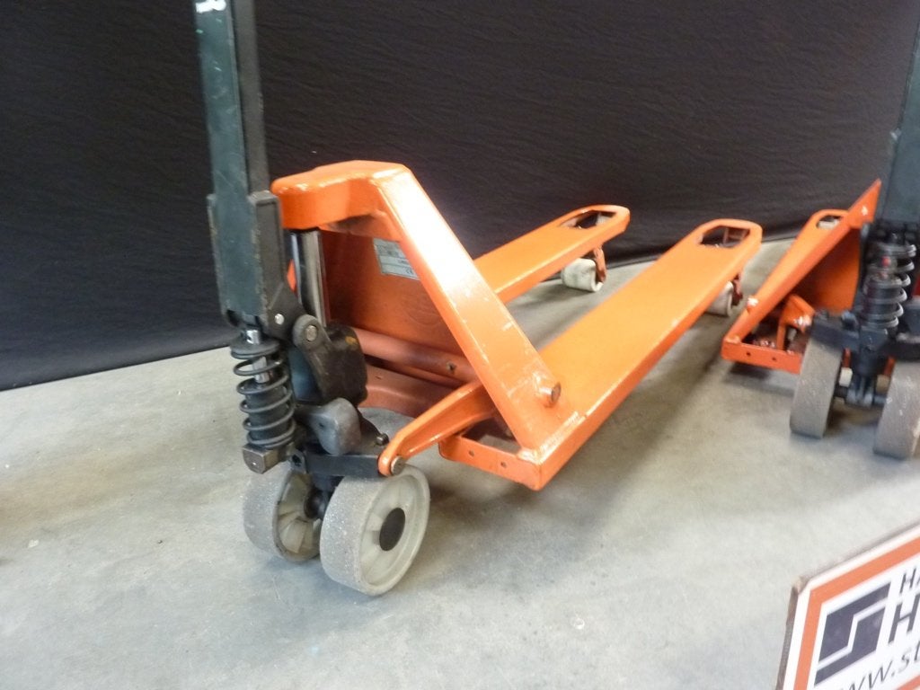 Gereviseerde BT Quicklift palletwagen / pompwagen 2300kg., Doe-het-zelf en Verbouw, Ophalen, Gebruikt, Handelsonderneming Hendriksen