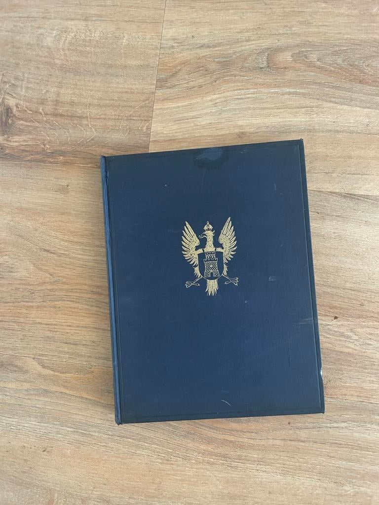Monumenten van Middelburg - Historisch Boek, Ophalen of Verzenden, 20e eeuw of later, Gelezen