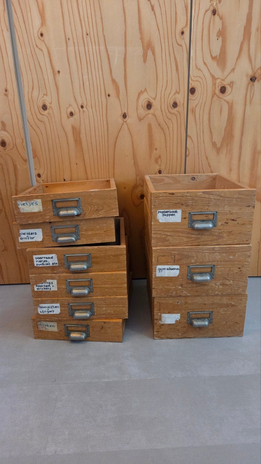 Vintage houten school laatjes/lades, Ophalen, Gebruikt