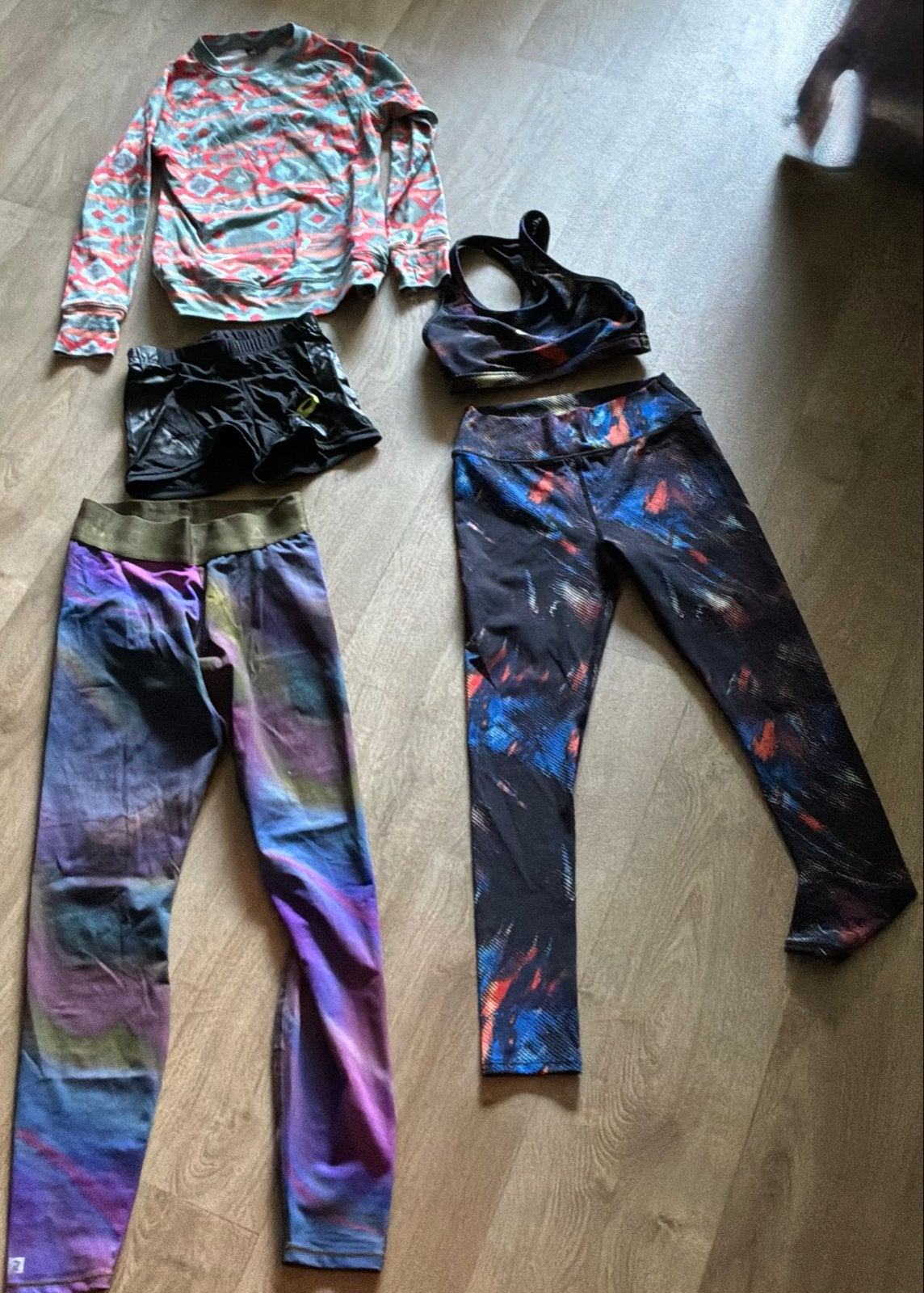 Sportkleding leggings, shorts, shirts en sport-bh maat152, Ophalen of Verzenden, Zo goed als nieuw