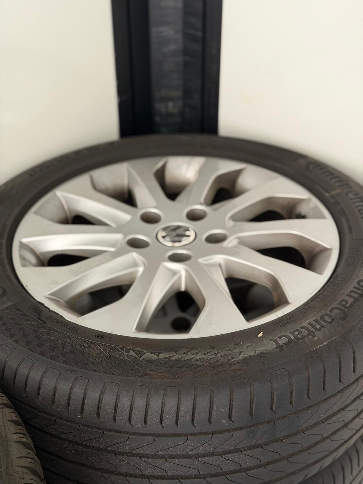 16 inch velgen met Continental banden voor VW Caddy, Ophalen, 16 inch, Banden en Velgen, 205 mm