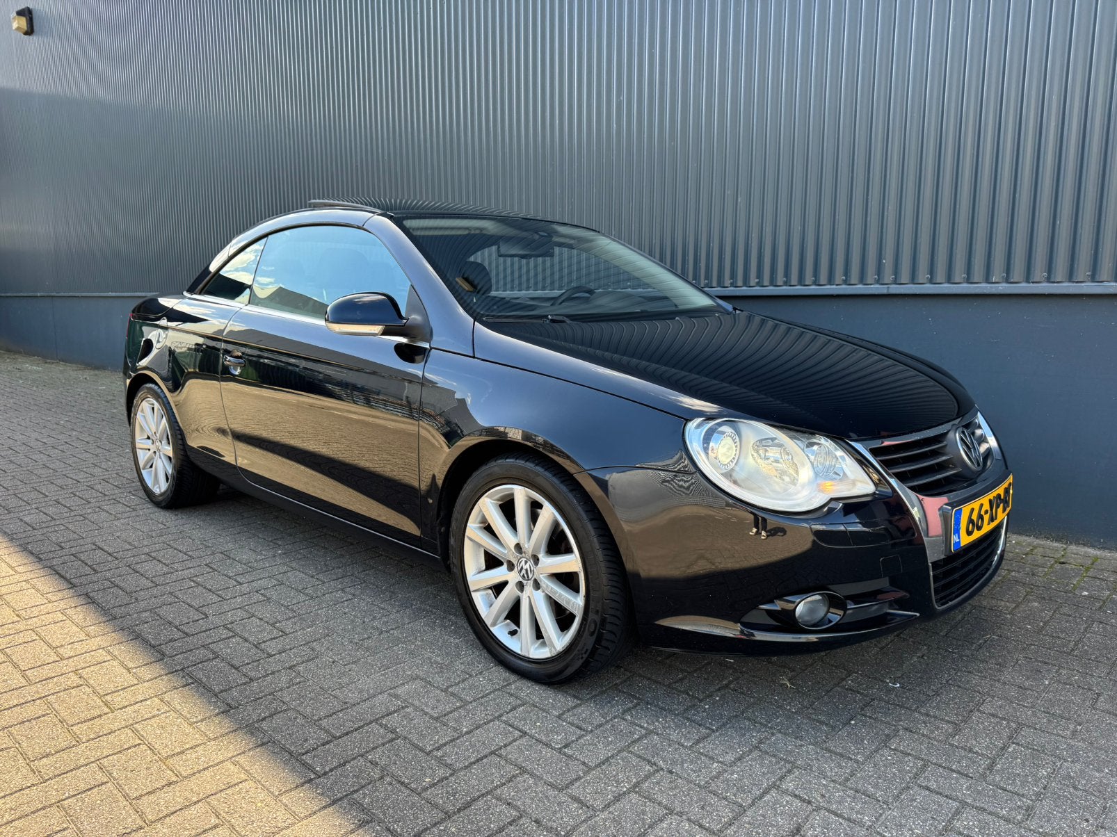 Volkswagen Eos 2.0 TFSI 200PK DSG | 72.322 KM NAP | Leder, 4 cilinders, 4 stoelen, Zwart, Bedrijf