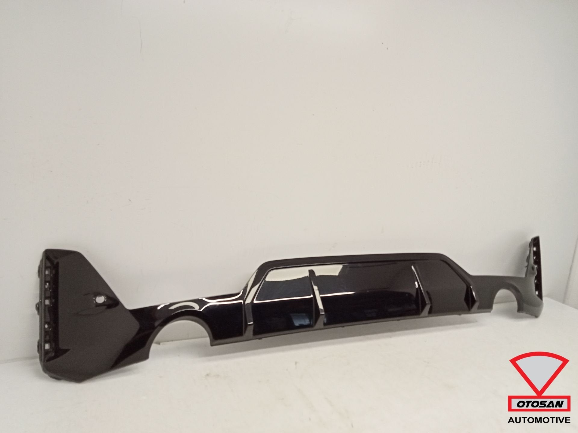 BMW 3 G20 M Diffuser Achterbumper 51128085484, Petuelring 130
80788  Munich, DE, Gebruikt, Info@bmw.de, Ophalen of Verzenden