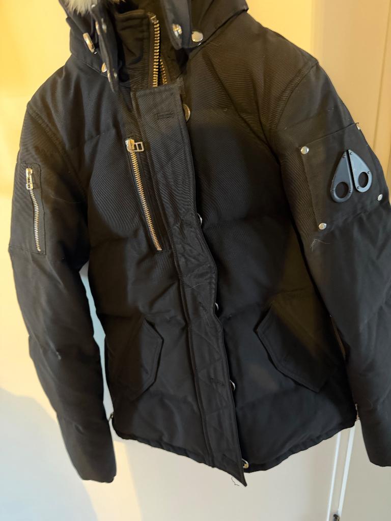 Moose knuckles jas xs, Kleding | Dames, Jassen | Winter, Ophalen of Verzenden, Zo goed als nieuw, Maat 34 (XS) of kleiner, Zwart