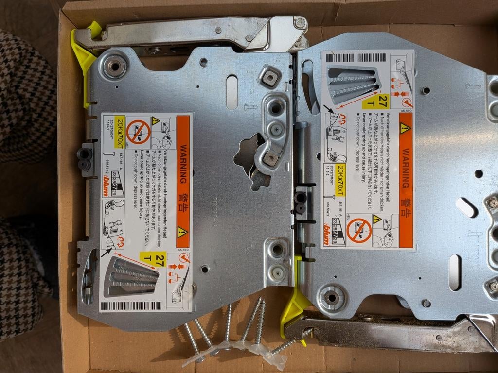 Blum Aventos HK 20K2700T Klepscharnieren (set), Doe-het-zelf en Verbouw, Ophalen of Verzenden