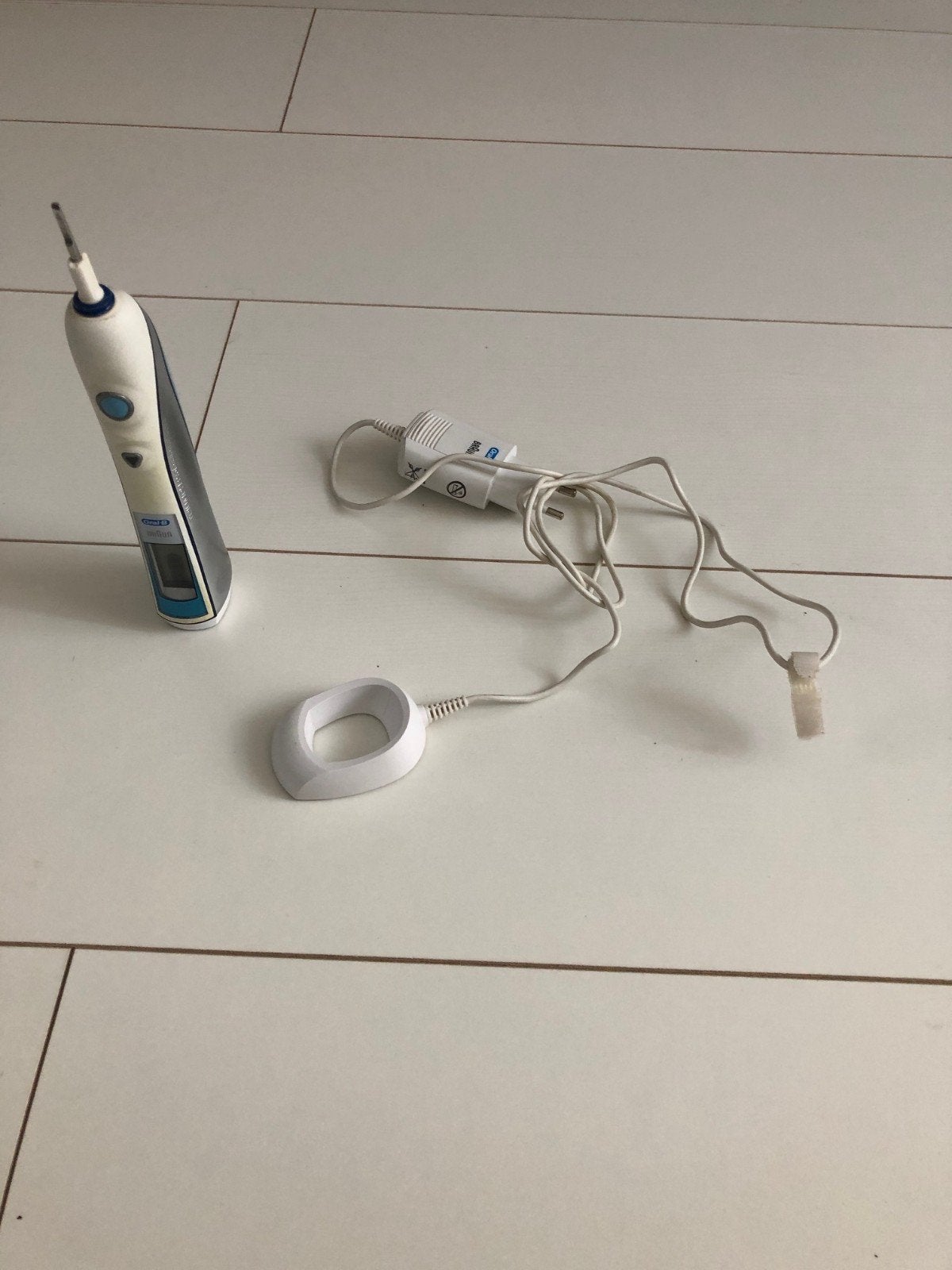 Oral B tandenborstel elektrisch gratis, Ophalen, Gebruikt, Tandenborstel
