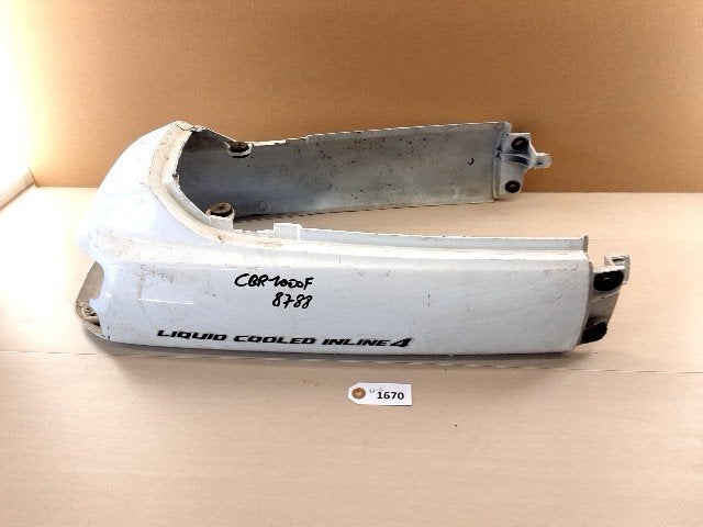 CBR1000F 1987 - 1988 Honda Kuipdeel Kuipdeel kont D1-36647