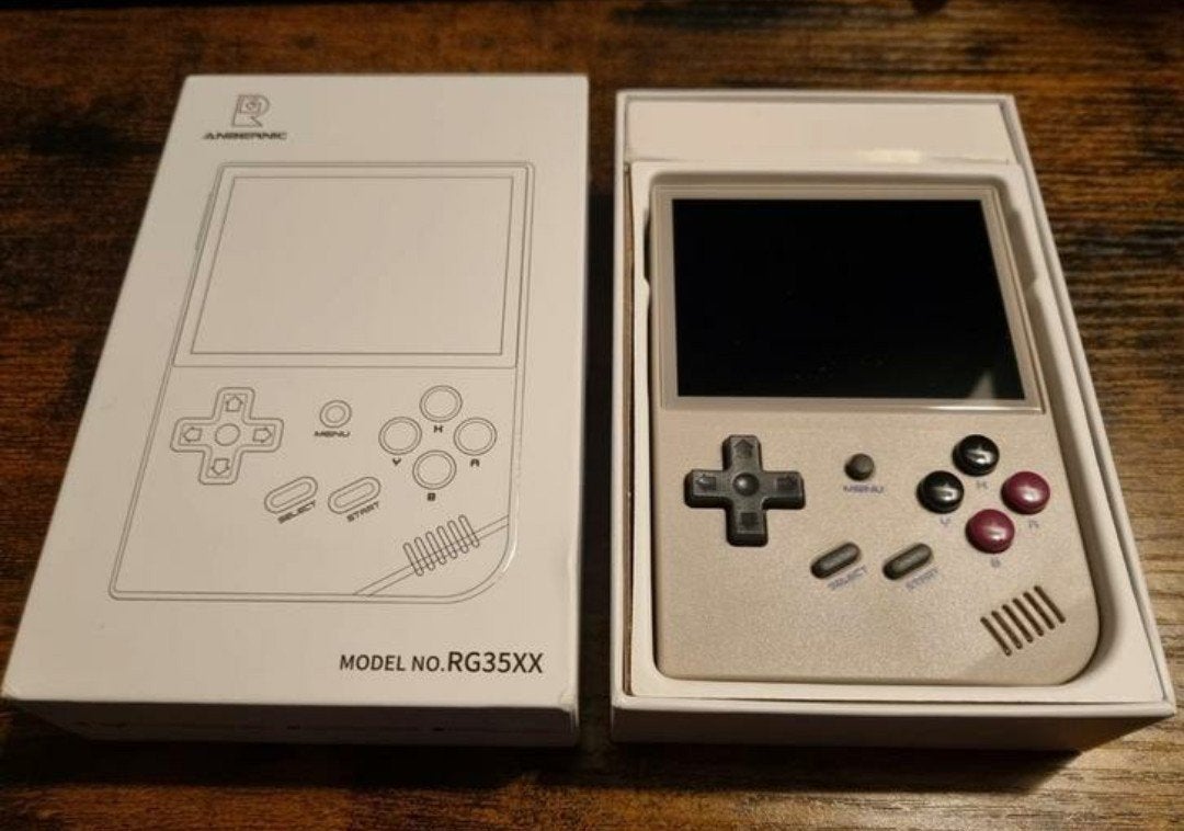 Anbernic RG35XX+, nieuw in doos (8000+ games & evt cfw), Spelcomputers en Games, Verzenden, Nieuw, Met games