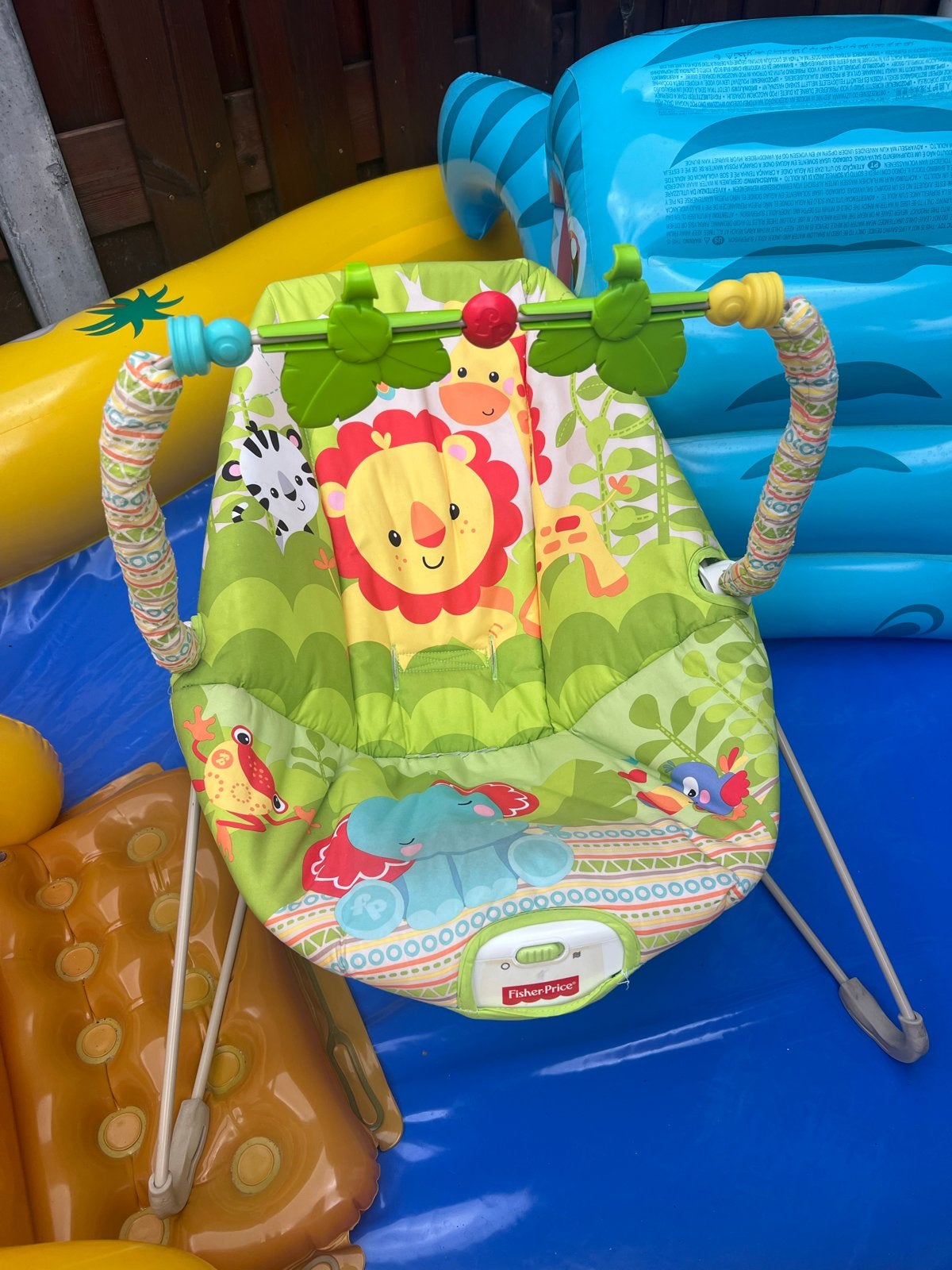 Fisher-Price baby wipstoel met trilfunctie en speelboog, Ophalen, Gebruikt, Overige typen, Met geluid