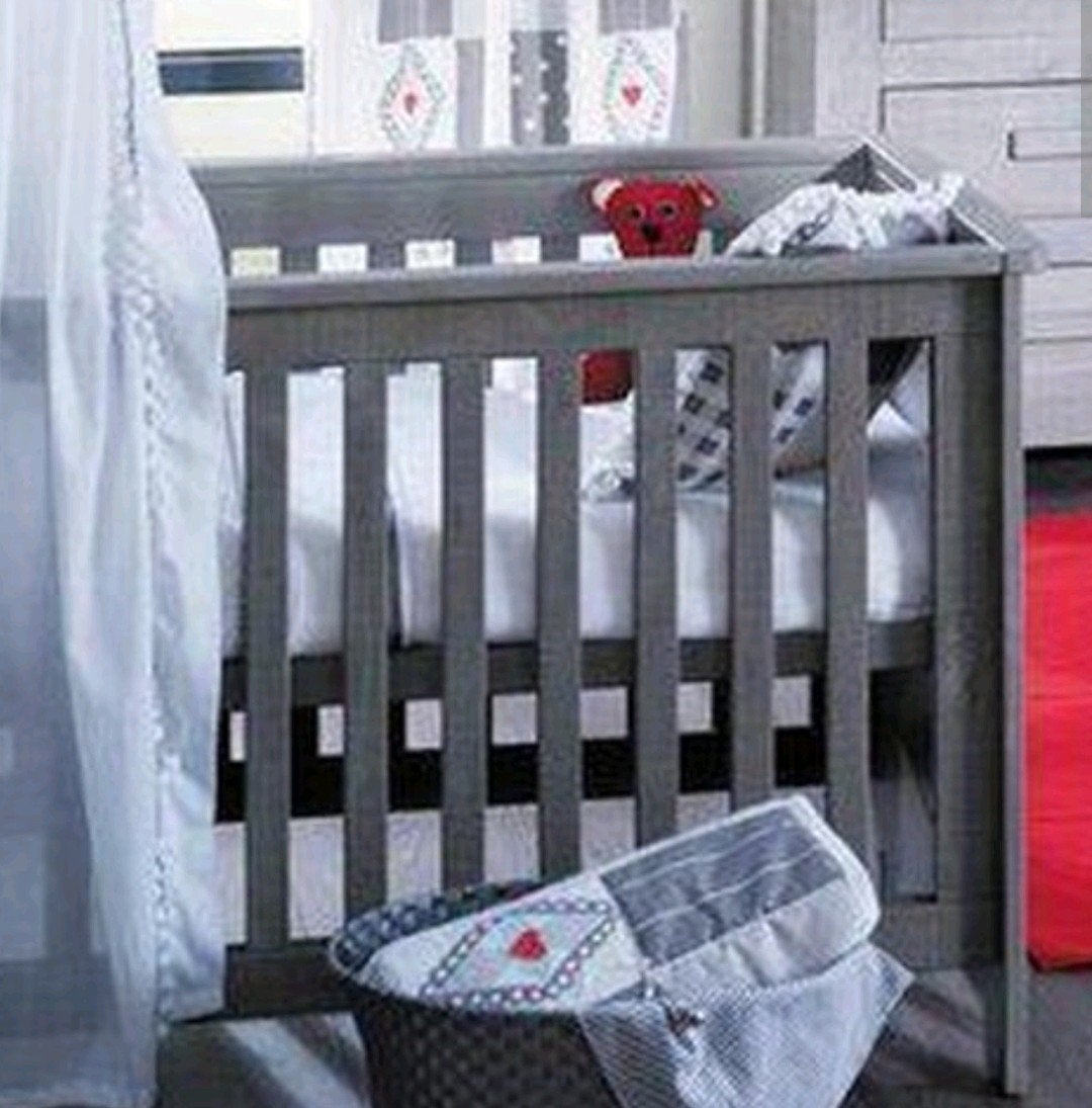 Sinza - coming kids Ledikant - Grijs Hout, Ophalen, Gebruikt, Ledikant