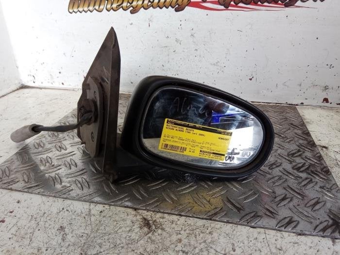 Buitenspiegel rechts van een Nissan Almera Tino, Auto-onderdelen, Gebruikt, -, -, Ophalen of Verzenden