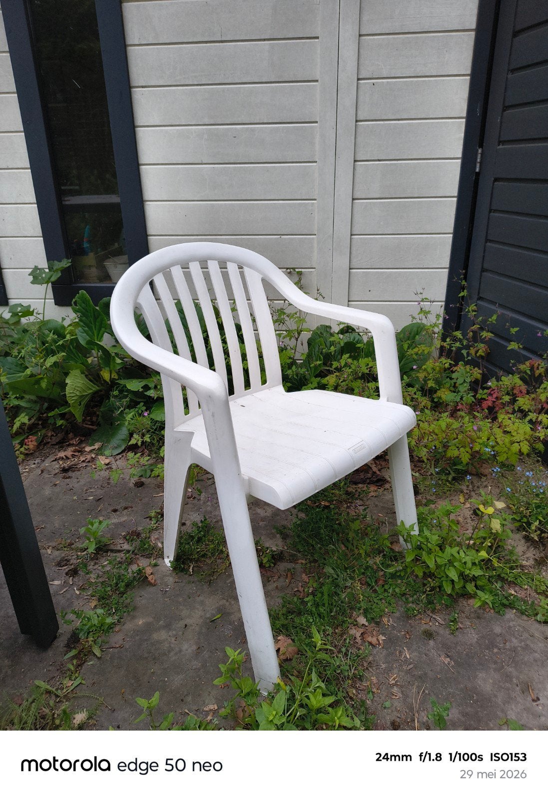 Gratis drie hele stevige tuinstoelen, Tuin en Terras, Tuinstoelen, Ophalen, Gebruikt, Kunststof, Stapelbaar