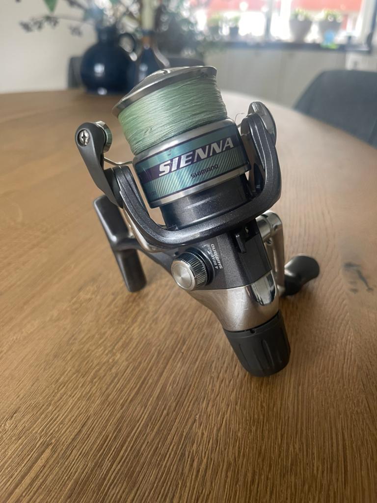 SHIMANO SIENNA 2500 RD, Watersport en Boten, Ophalen, Zo goed als nieuw, Molen