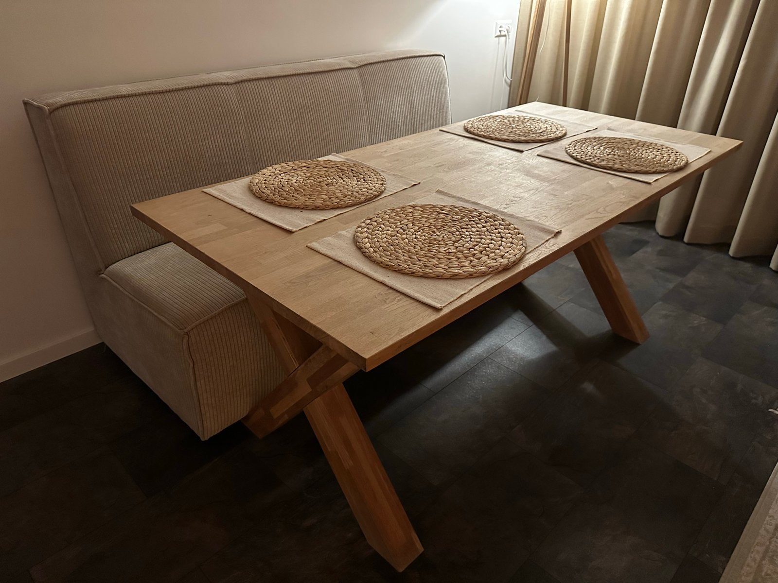 Eikenhouten eettafel met X-poten T.E.A.B., Huis en Inrichting, Ophalen, Gebruikt, Eikenhout, 50 tot 100 cm