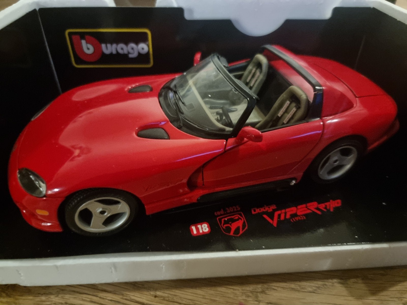 Burago Dodge Viper RT/10 (1992) - Schaalmodel 1:18, Ophalen of Verzenden, Zo goed als nieuw, Auto, Bburago