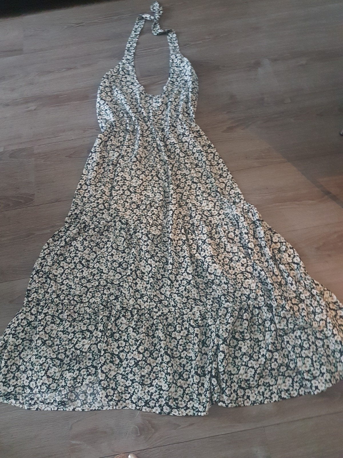 prachtige nieuwe halter jurk van zara, Kleding | Dames, Ophalen of Verzenden, Nieuw, Maat 38/40 (M), Onder de knie