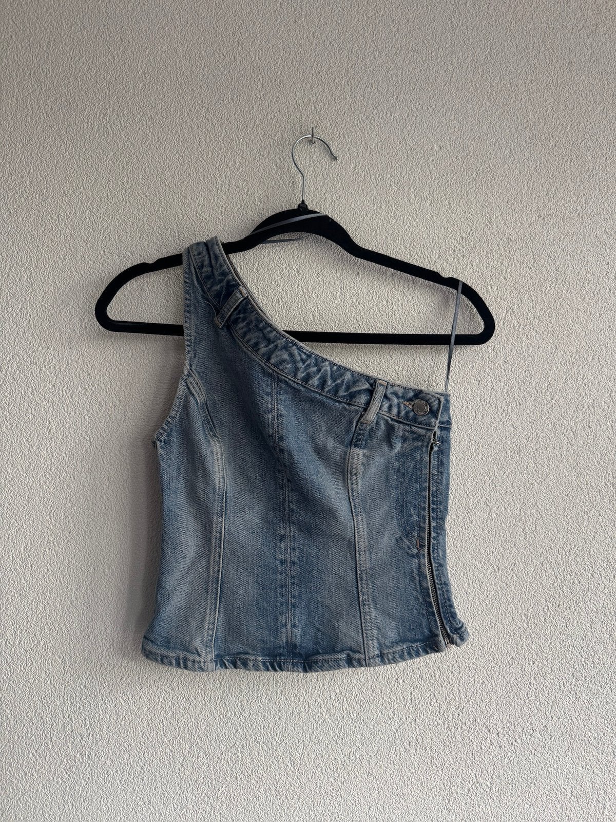 Zara blauwe denim one shoulder top, Kleding | Dames, Tops, Blauw, Zara, Ophalen of Verzenden, Zo goed als nieuw