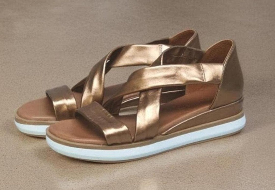 LINA LOCCHI sandalen met trendy plateauzool maat 40, Verzenden, LINA LOCCHI, Sandalen of Muiltjes, Zo goed als nieuw