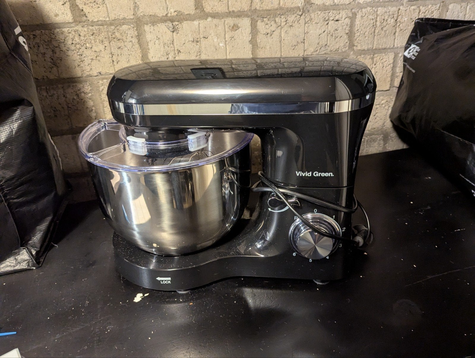 Vivid Green Keukenmachine SM-1518 - Zwart, 4 liter of meer, Ophalen, Gebruikt, 3 snelheden of meer