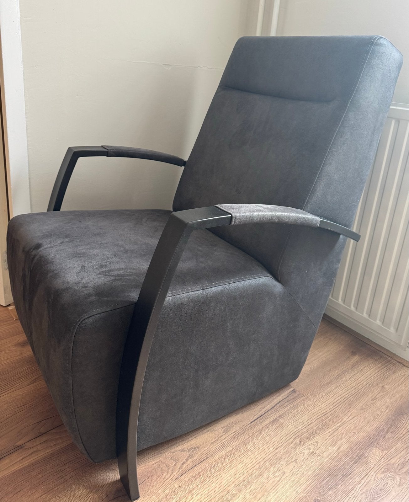 Antraciet / grijze fauteuil - Zo goed als nieuw, Ophalen, Zo goed als nieuw, Metaal, Eén