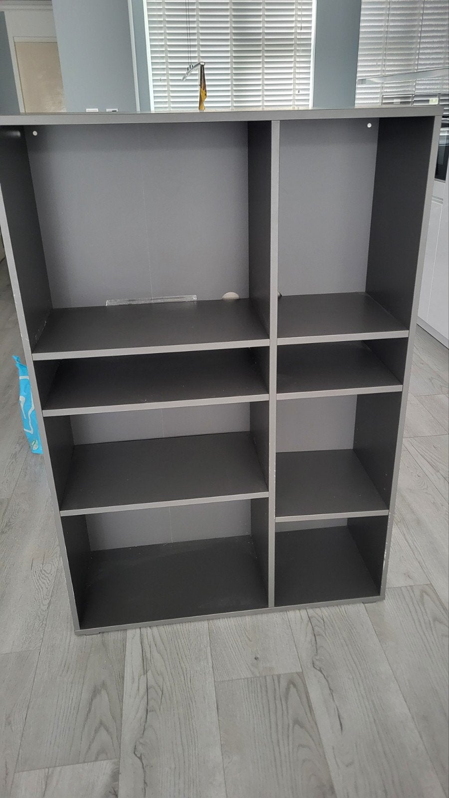 Grijze kast met open vakken - Ideaal voor opslag, Ophalen, Met plank(en), Gebruikt, 100 tot 150 cm