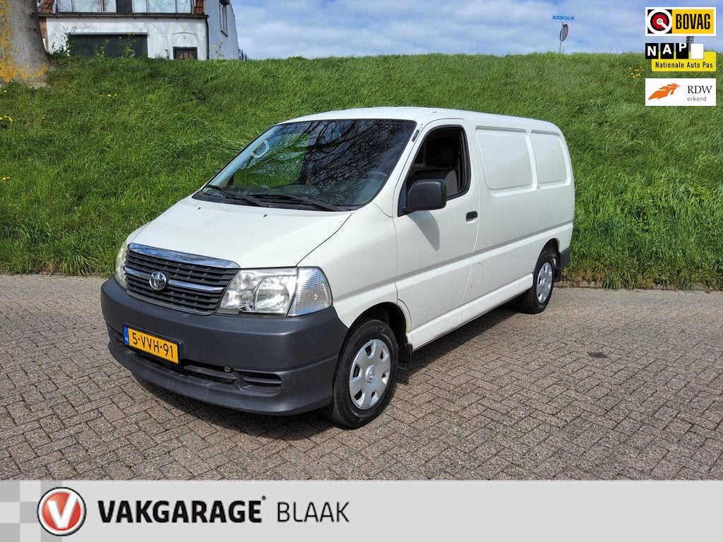 Toyota HiAce 2.5 D-4D KWB Comfort met AIRCO, Auto's, Euro 5, Achterwielaandrijving, Gebruikt, 2000 kg
