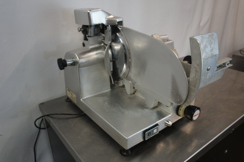 Omas snijmachine vleessnijmachine horeca, Ophalen of Verzenden, Gebruikt, Overige merken