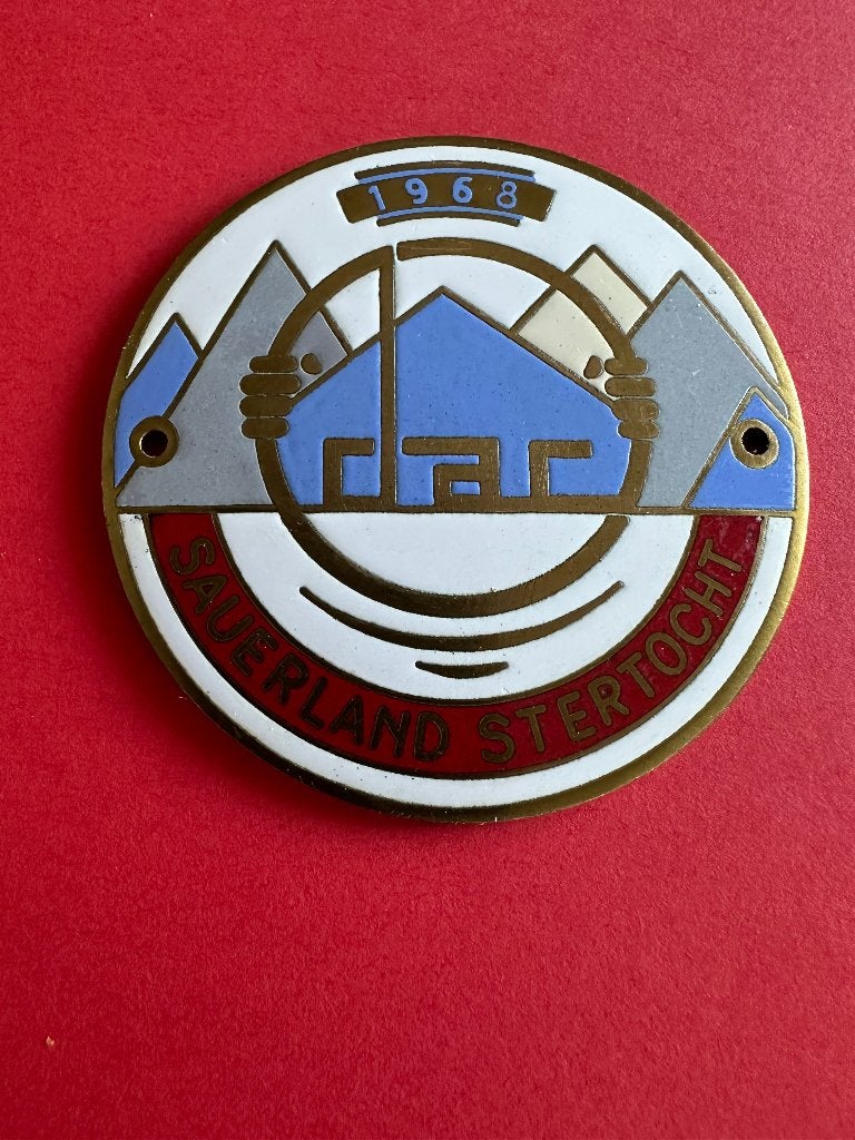 Sauerland Stertocht DAC 1968 badge bordje. Voor Uw oldtimer., Verzamelen, Merken en Reclamevoorwerpen, Ophalen of Verzenden, Gebruikt