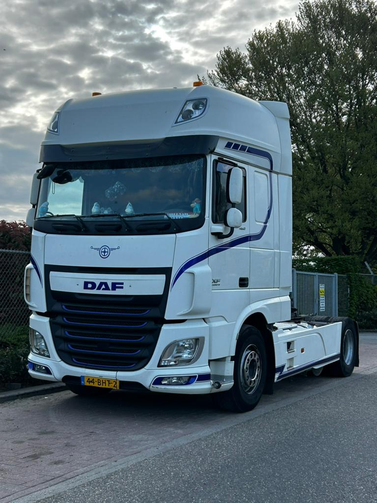 Trekkers en trailers te huur!, Auto's, Euro 6, 4 cilinders, Renault, Wit