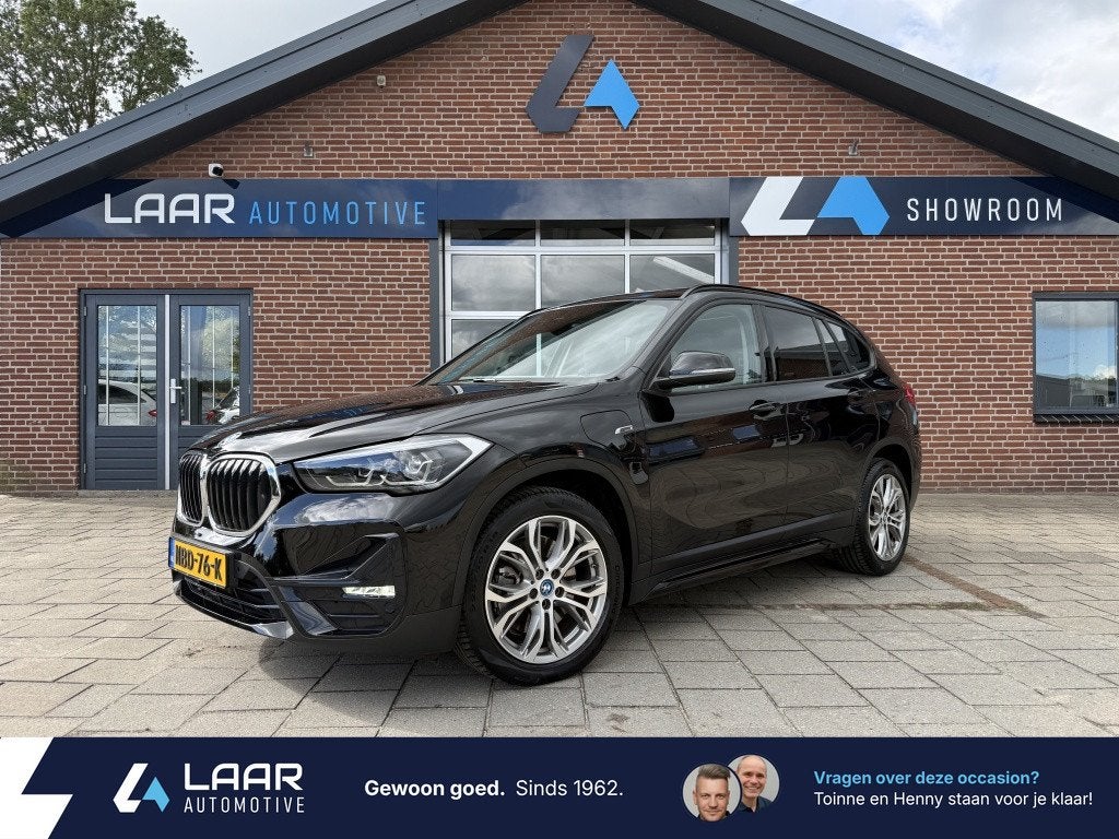 Bmw X1 xDrive 25e 225PK PHEV | Navi | Camera | Panorama | Ca, Gebruikt, Leder en Stof, Zwart, Origineel Nederlands