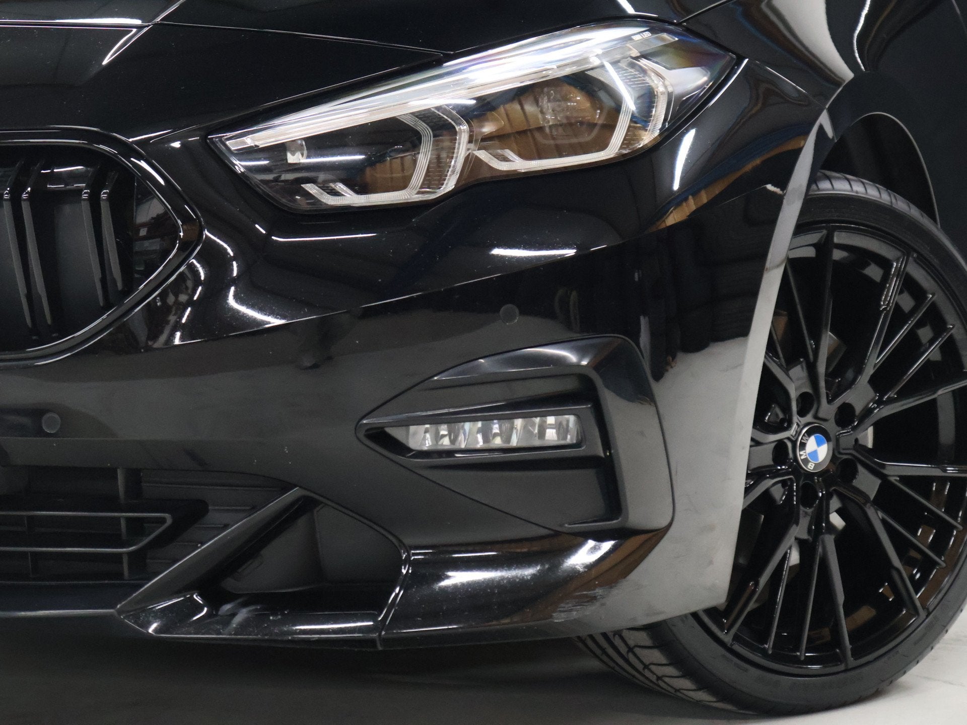 BMW 2 Serie Gran Coupé 218i Business Edition [APPLE CARPLAY, Auto's, Dealer onderhouden, 136 pk, Gebruikt, 1350 kg