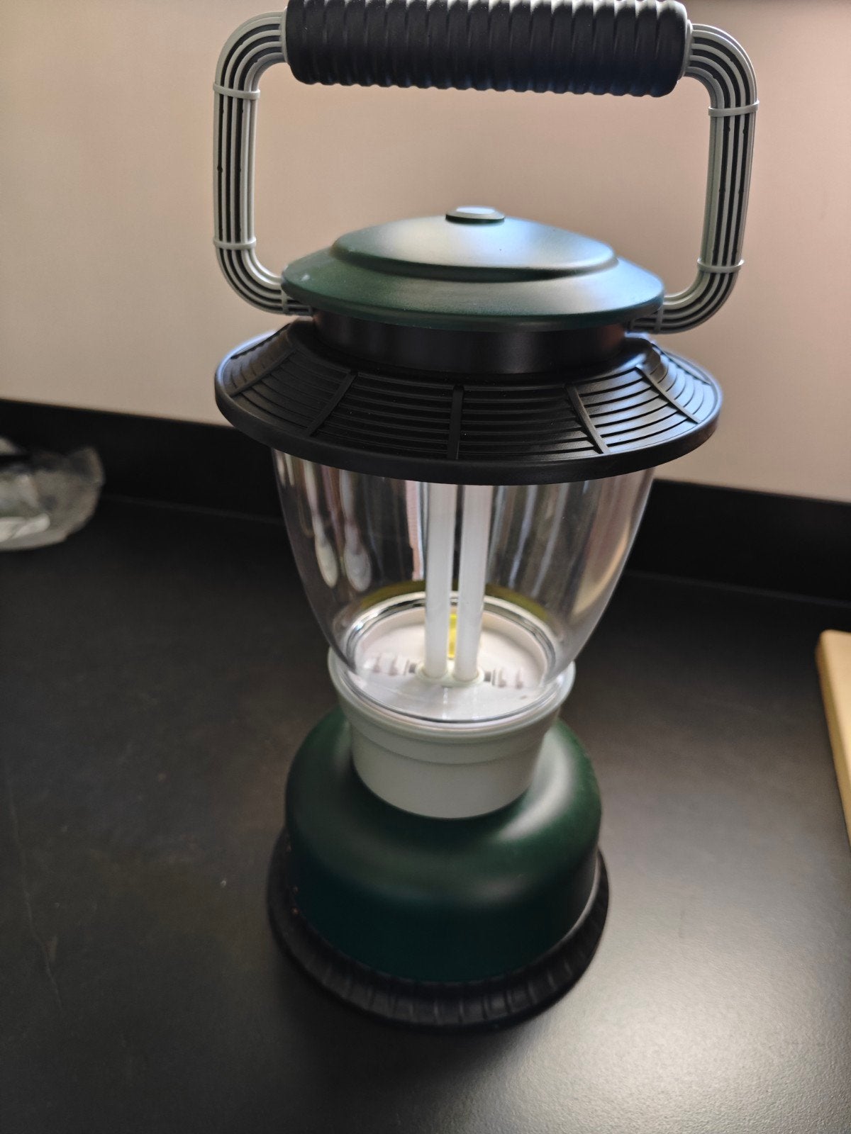 Coleman Oplaadbare Robuuste Lantaarn - Nieuw in Doos, Caravans en Kamperen, Kampeeraccessoires, Ophalen of Verzenden, Nieuw