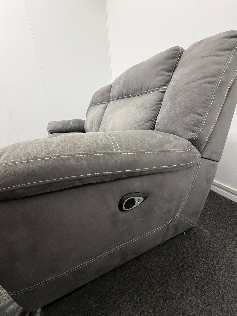 Elektrische relax/bioscoopbank 2-zits – met USB, Ophalen, Gebruikt, -, -