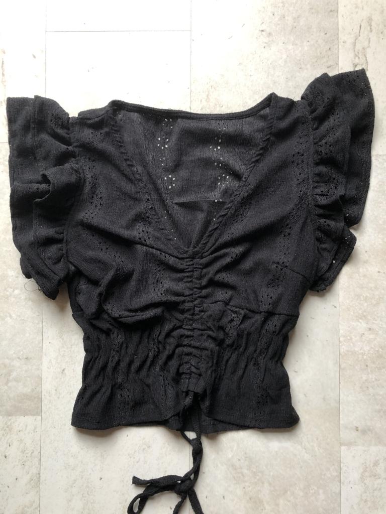V) CC22 leuke zwarte top broderie kant maat M, Kleding | Dames, Tops, Maat 38/40 (M), Verzenden, Zwart, Zo goed als nieuw