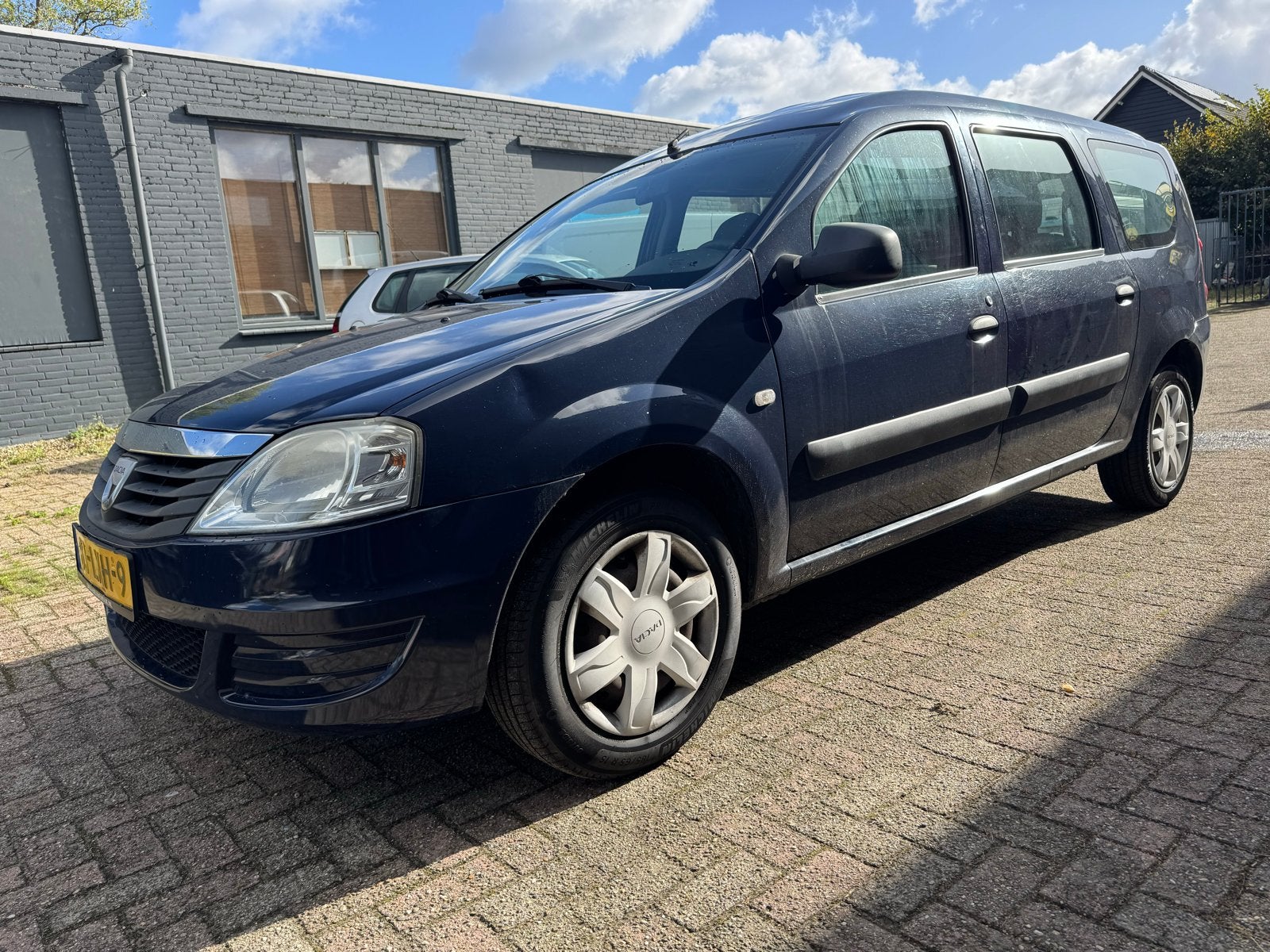 Dacia Logan 1.4 MCV 55KW 5P 2010 Blauw, Auto's, Centrale vergrendeling, 74 pk, 4 cilinders, Blauw