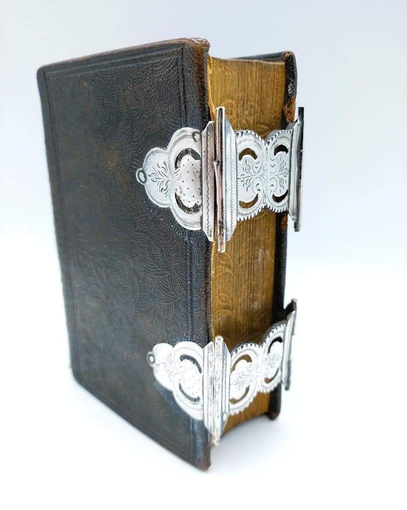 Bijbel met zilveren sloten, A.J. Nobel, Schoonhoven, 1890