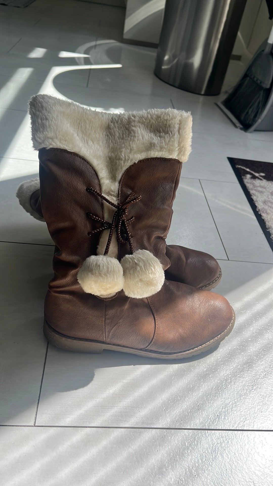 Winterlaarzen, Ophalen, Zo goed als nieuw, Bruin, Overige typen
