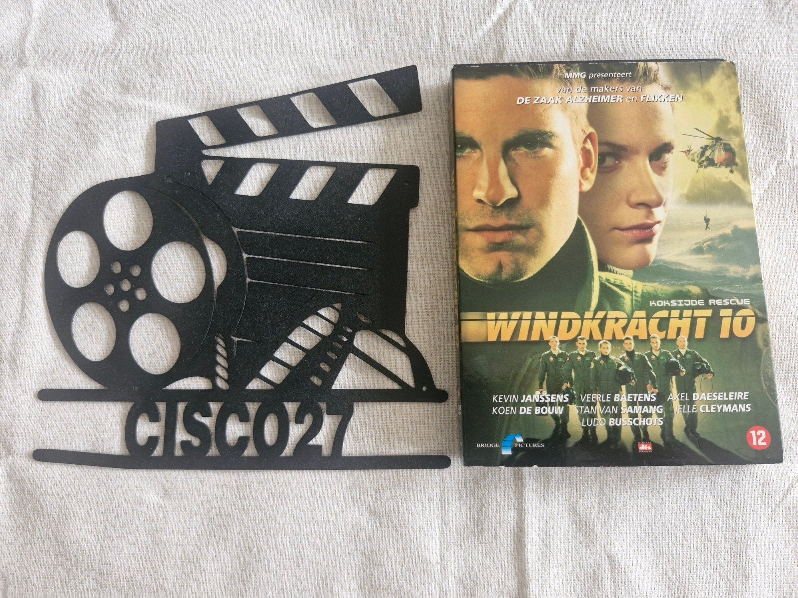Windkracht 10 + slipcover, Nederlands, Actie, Zo goed als nieuw, Extra's
