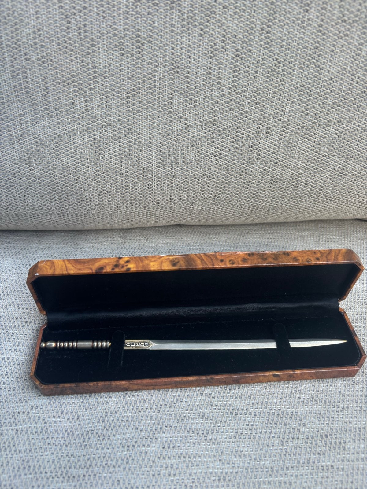 Vintage Toledo briefopener in wortelhouten doos, Antiek en Kunst, Ophalen