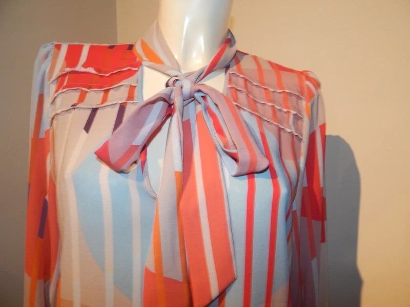 Marccain blouse top kleurrijk strepen strik hals N4 40, Maat 38/40 (M), Zo goed als nieuw, Lange mouw, Marccain