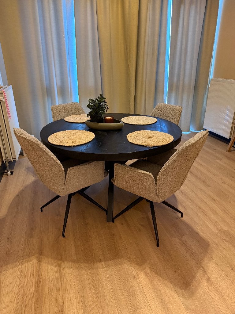 Mango houten ronde eettafel Ø130 cm – €100, Huis en Inrichting, Ophalen, Overige materialen, Gebruikt, Rond