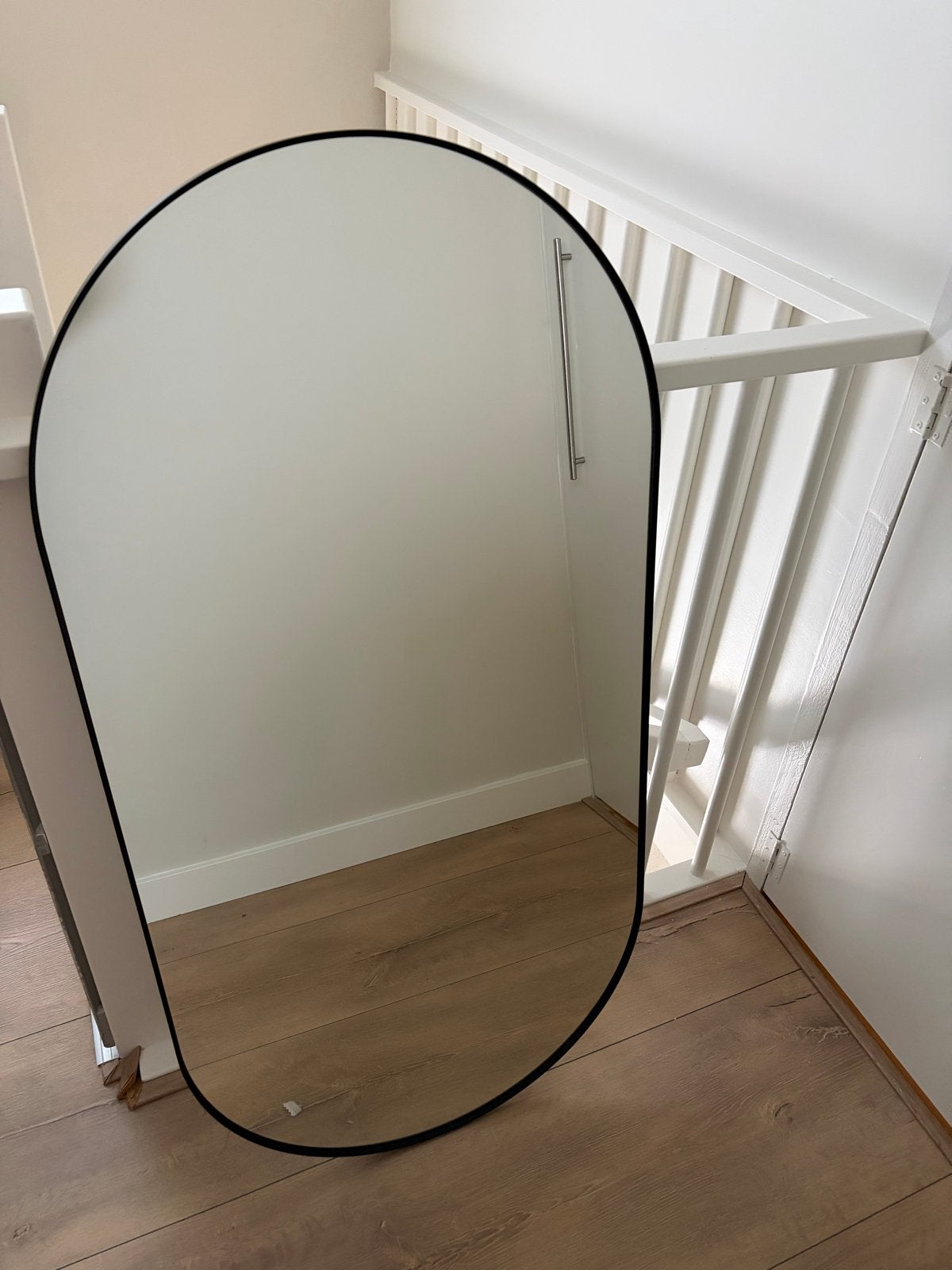 Mooie IKEA LINDbyn spiegel - Zo goed als nieuw, Ophalen, Zo goed als nieuw, 50 tot 75 cm, 150 tot 200 cm