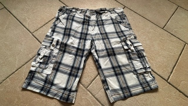 Korte heren broek maat 52, Ophalen of Verzenden, Gedragen, Maat 52/54 (L)