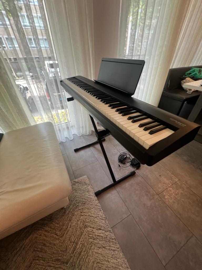 Roland FP-30X Digitale Piano - Zwart, Ophalen, Zwart, Digitaal, Zo goed als nieuw