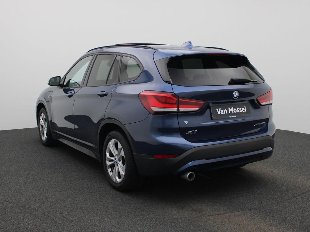 BMW X1 xDrive25e | Schuif/Kanteldak | LED Koplampen | Privac, 12 maanden, Stof, Gebruikt, Blauw
