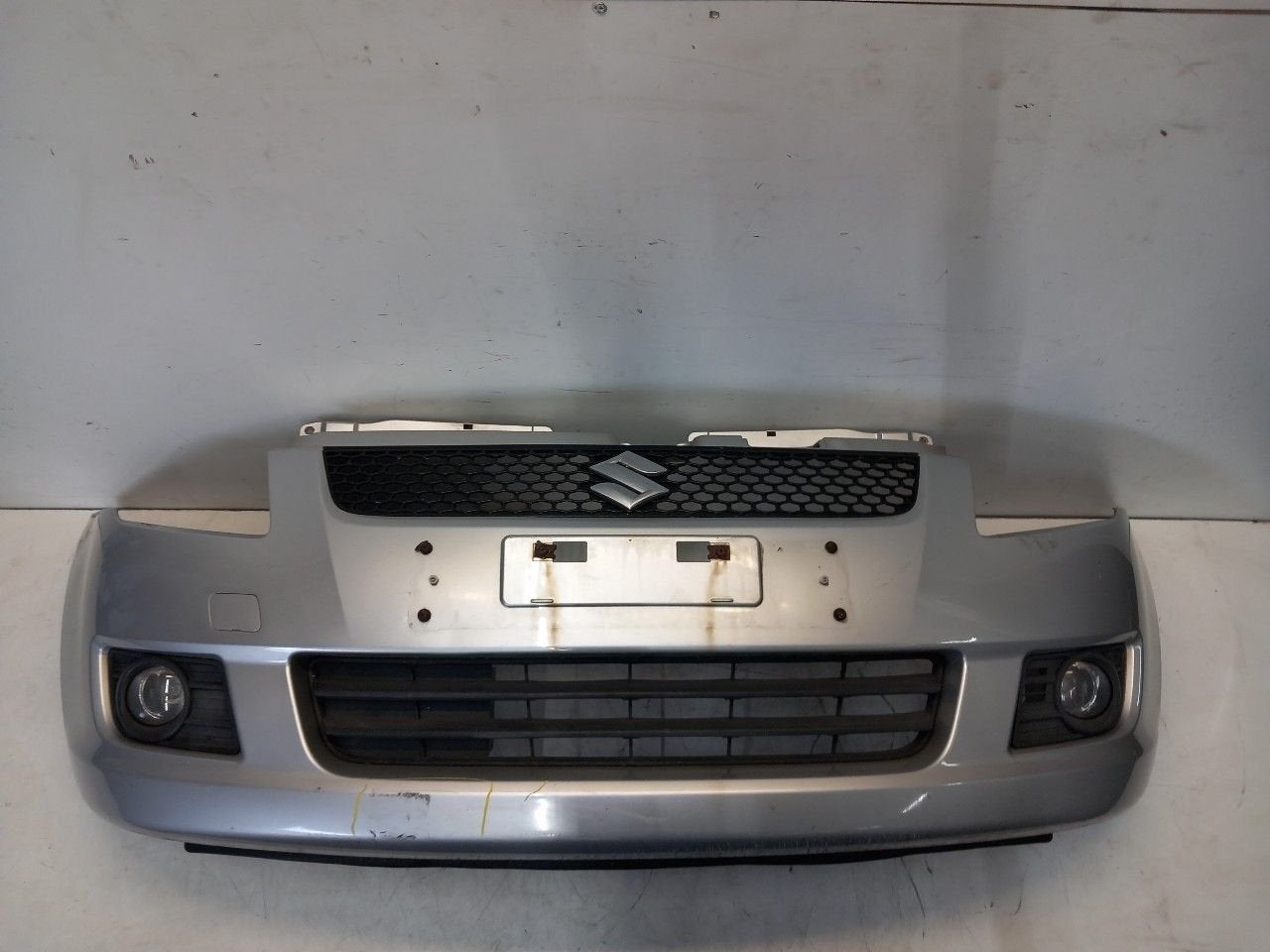 Bumper voor Suzuki Swift, Onderdelen@venauto.nl, Van der Ven Autorecycling B.V., Gebruikt, Ettenseweg 76, 4706 PB Roosendaal, The Netherlands