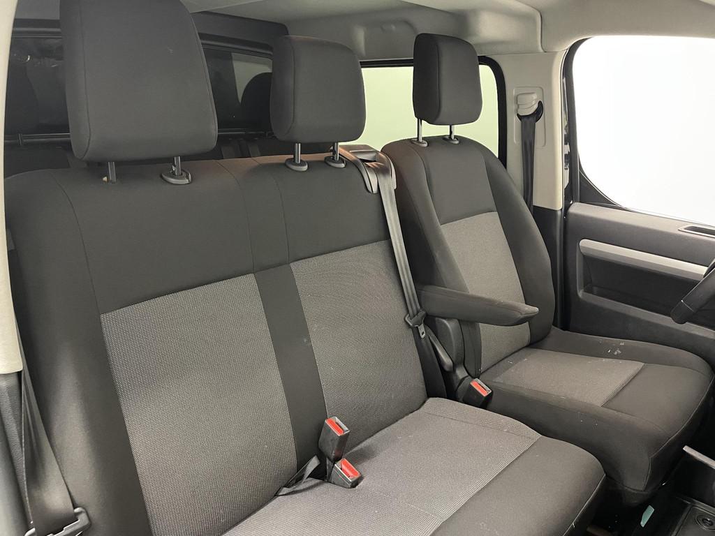 Peugeot Expert 2.0 BlueHDI 180pk Automaat Dubbele Cabine Nav, Auto's, Gebruikt, 4 cilinders, 2500 kg, Zwart