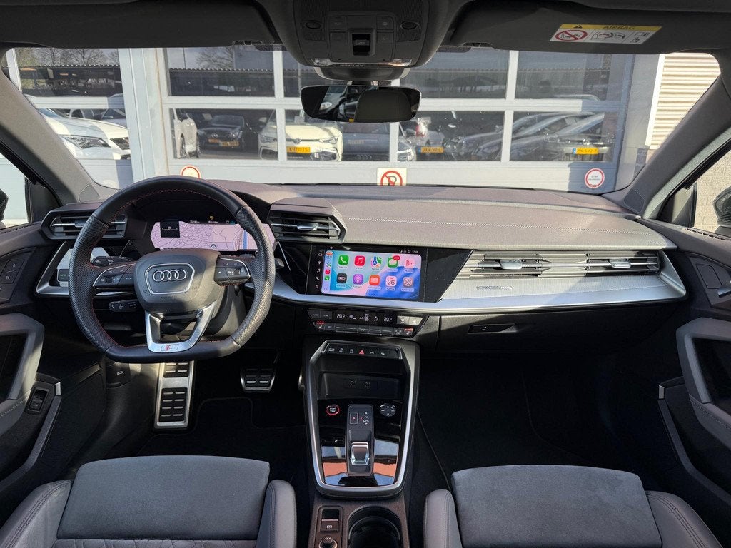 Audi A3 Sportback 2.0 TFSI S3 quattro RS Stoelen Pano B&O, Auto's, Gebruikt, 4 cilinders, 1984 cc, Vierwielaandrijving